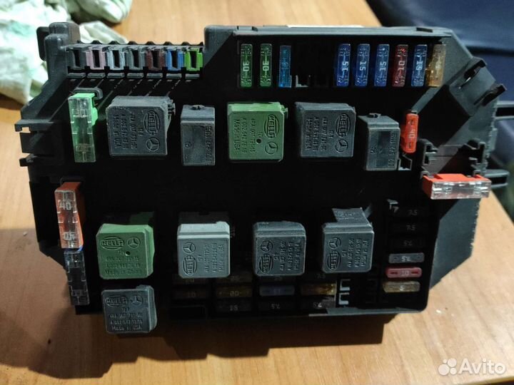 Блок предохранителей sam mercedes w221