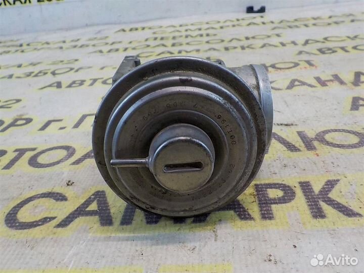 Клапан рециркуляции выхлопных газов BMW 3-Series