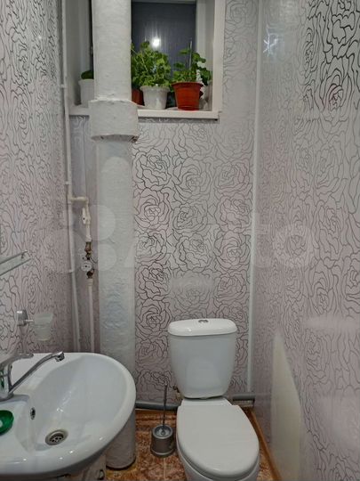 2-к. квартира, 52 м², 1/2 эт.