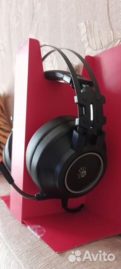 Игровая гарнитура с микрофоном