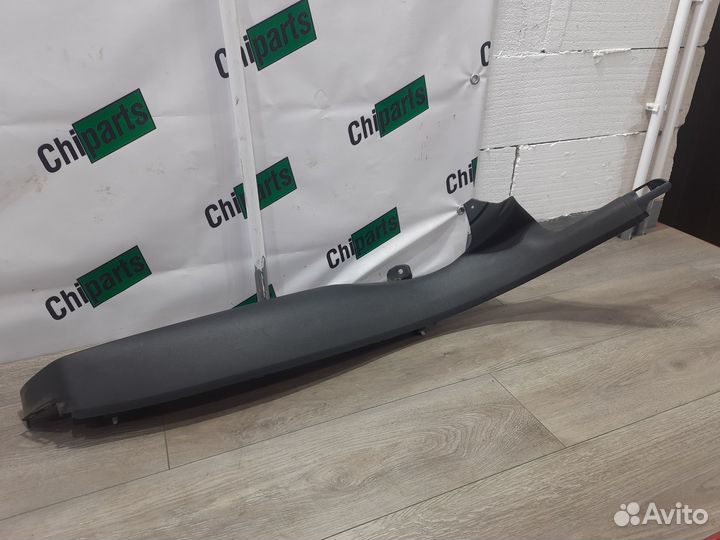 Правая задняя накладка салона для Skoda Octavia A7