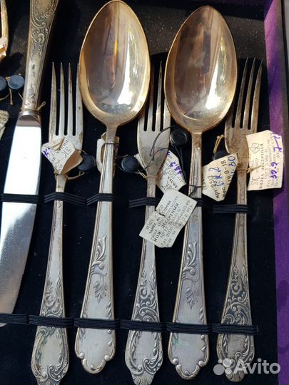Серебряный набор столовых приборов