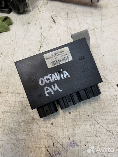Блок комфорта Skoda Octavia A4