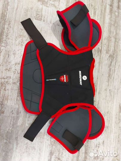 Нагрудник хоккейный jr