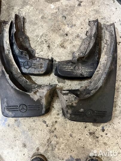 Подкрылки w163 ml163