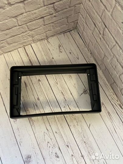 Мультимедиа Android Avensis T 250