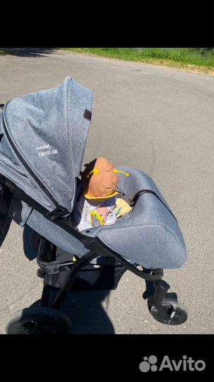 Прогулочная коляска
