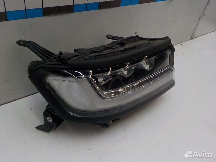 Фара правая Toyota Land Cruiser