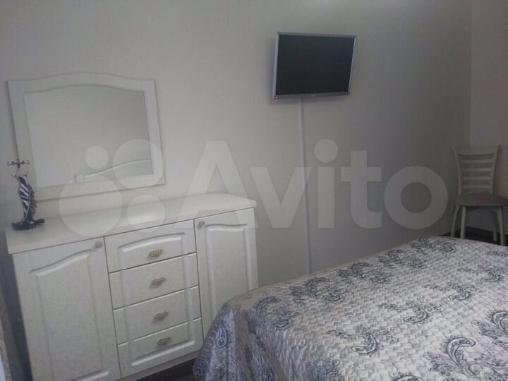 2-к. квартира, 56 м², 3/3 эт.