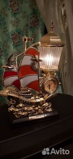 Часы-настольная лампа, ночник