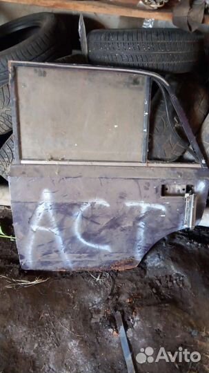 Дверь на 2110 приора