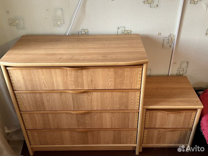 Спальный гарнитур