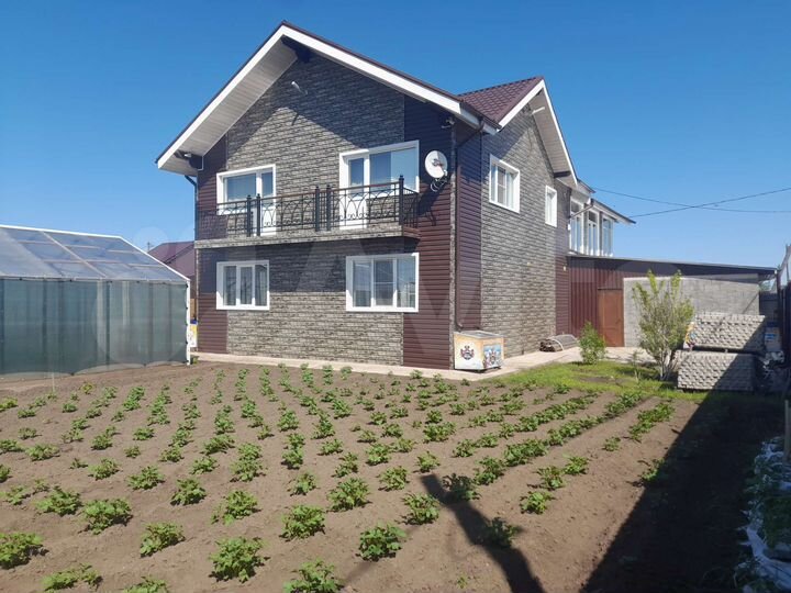 Дом 148 м² на участке 10 сот.