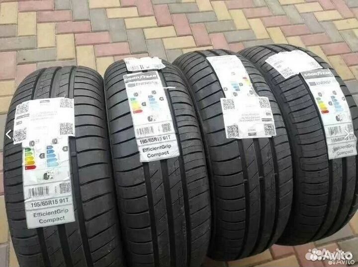 Goodyear EfficientGrip Performance 195/65 R15