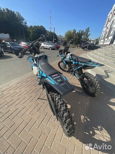 Мотоциклы Авантис Эндуро 250 эфи экс PR300 новые