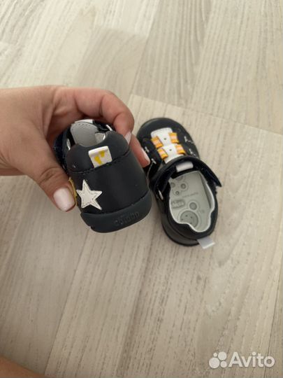 Сандали детские chicco