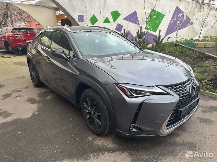 Lexus UX 2.0 CVT, 2019, 85 200 км