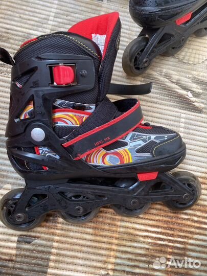 Роликовые коньки