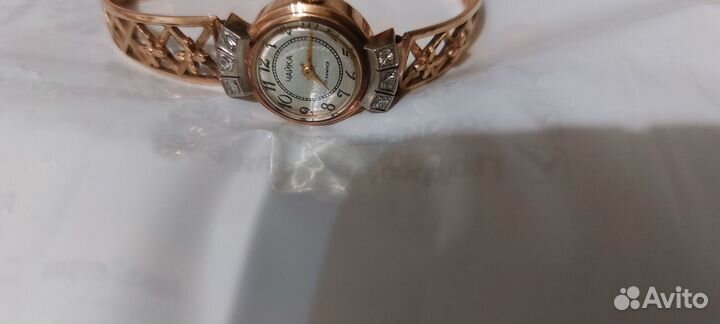 Часы наручные женские чайка