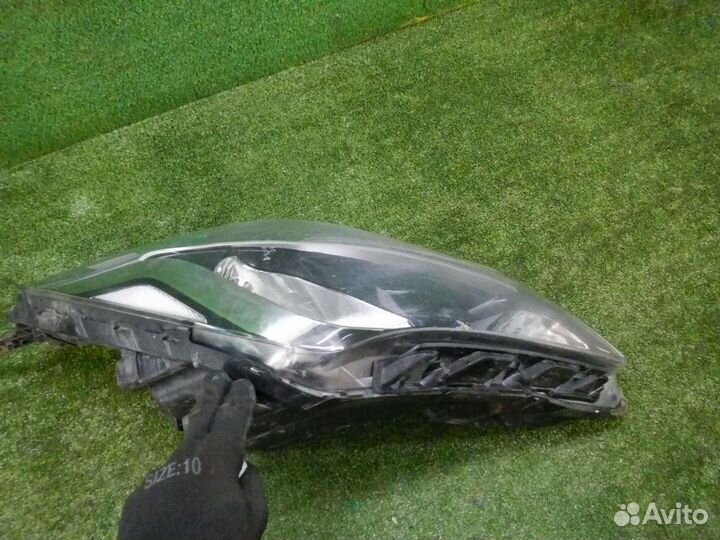 Фара правая Hyundai Solaris