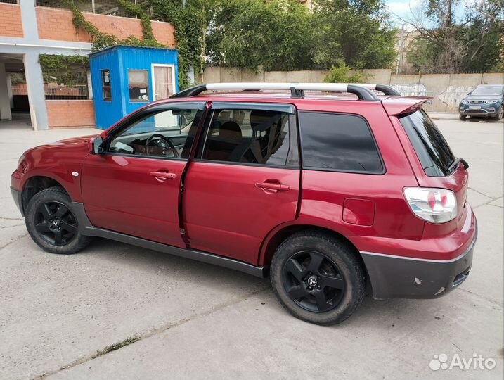 Mitsubishi Outlander 2.4 AT, 2003, 199 750 км
