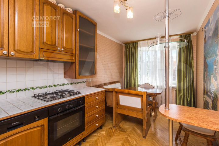 4-к. квартира, 112 м², 10/11 эт.