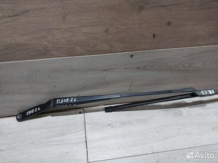 Поводок дворника Peugeot 308 поводки стеклоочистит