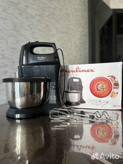 Миксер с чашей Moulinex HM3128B1