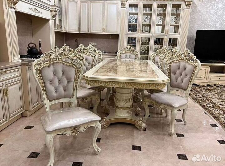 Комплект стол и стулья