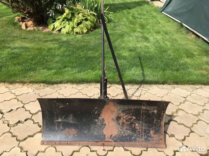 Отвал для уборки снега