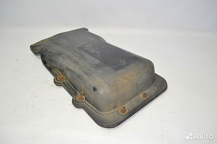 Крышка отделения для жгутов проводов кабины renaul