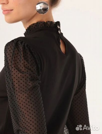 Женская легкая кофточка