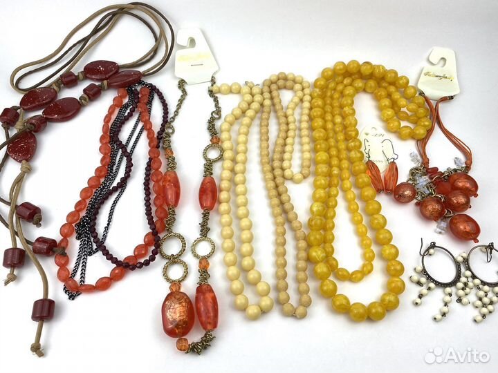 Лот Бусы пластик винтаж и современные