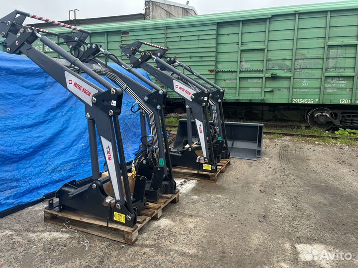Фронтальный погрузчик мф Вепрь T-219 с ковшом