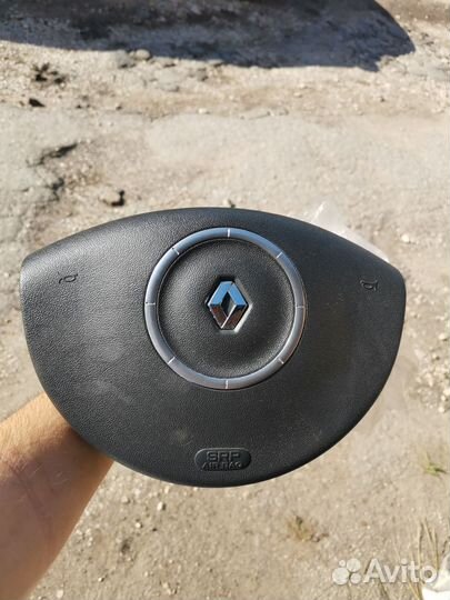 Подушка безопасности водителя Renault Megane