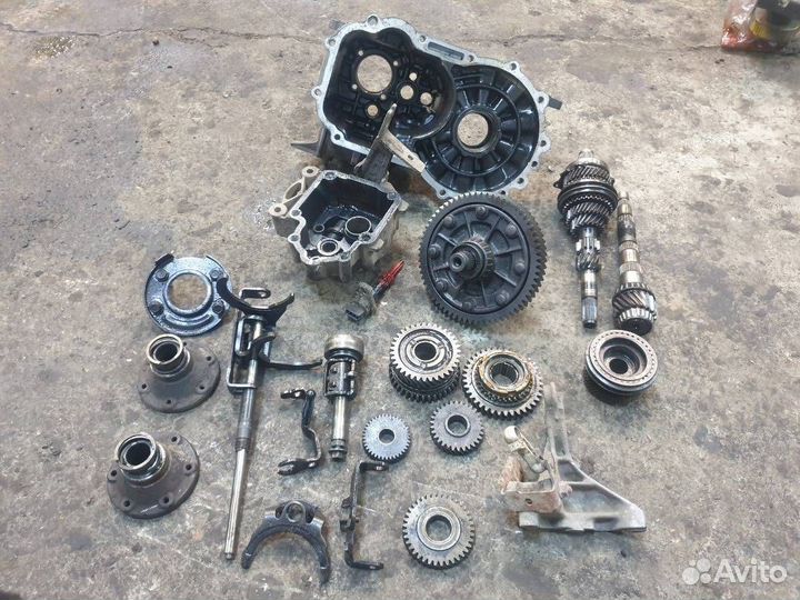Шестерня, ось, вал, муфта МКПП Volkswagen Golf