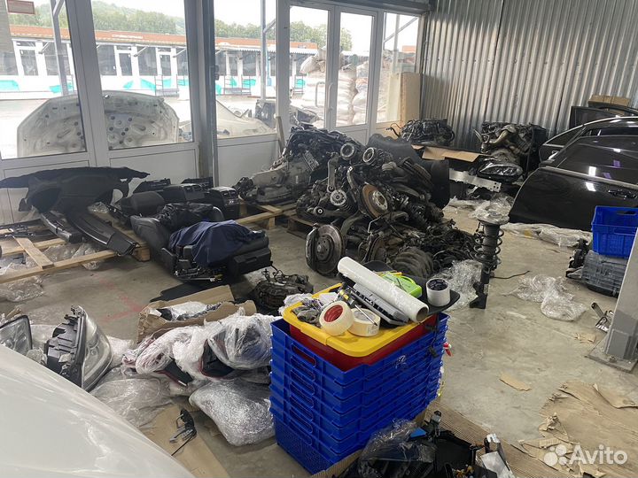 Обшивка задней правой стойки Mercedes Benz w212