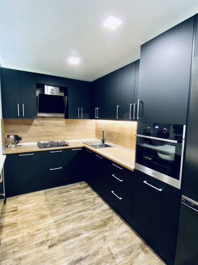 2-к. квартира, 57 м², 5/5 эт.