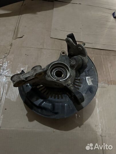 Кулак поворотный Лексус