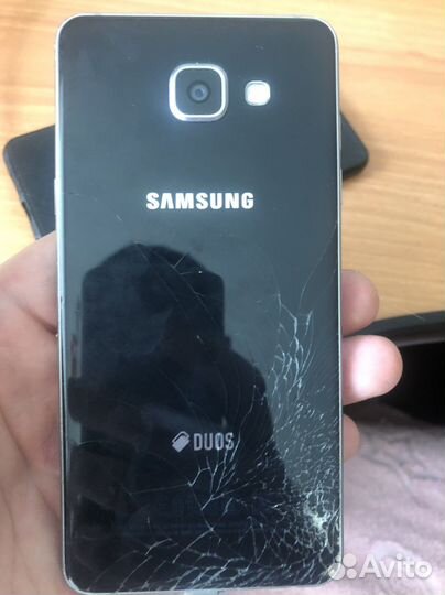 Телефон Samsung galaxy a5 2016