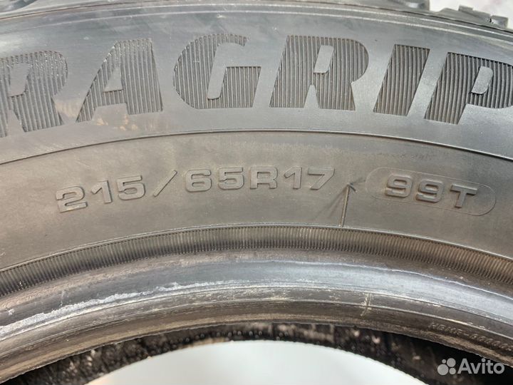 Goodyear UltraGrip Ice Arctic SUV 215/65 R17