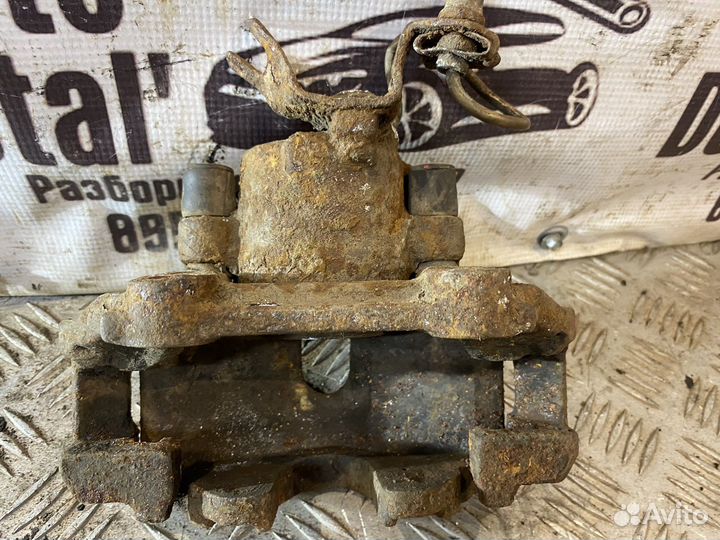 Суппорт передний левый audi a4 b5