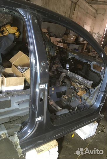 Стойки кузова центральные Шкода Рапид