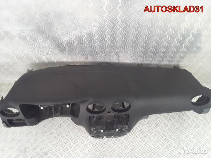 Торпедо Ford Focus 2 8M51A04305