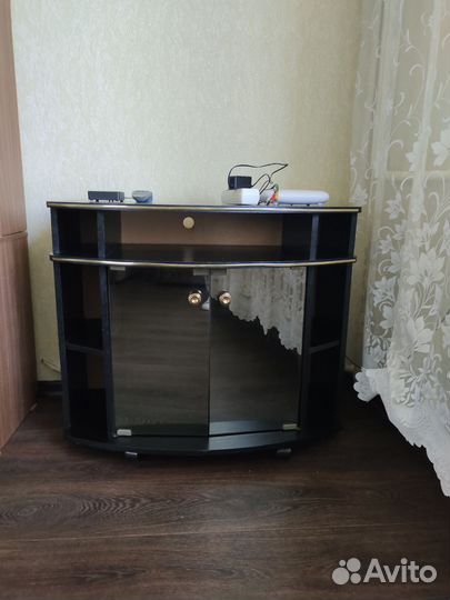 Тумба под телевизор