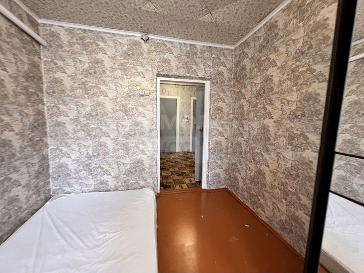 3-к. квартира, 85 м², 1/1 эт.