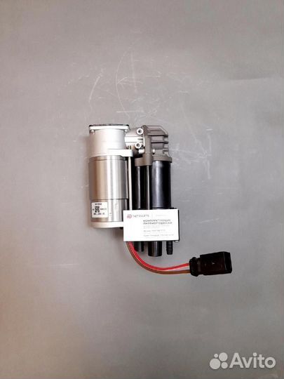 Компрессор пневмоподвески BMW F85\F86