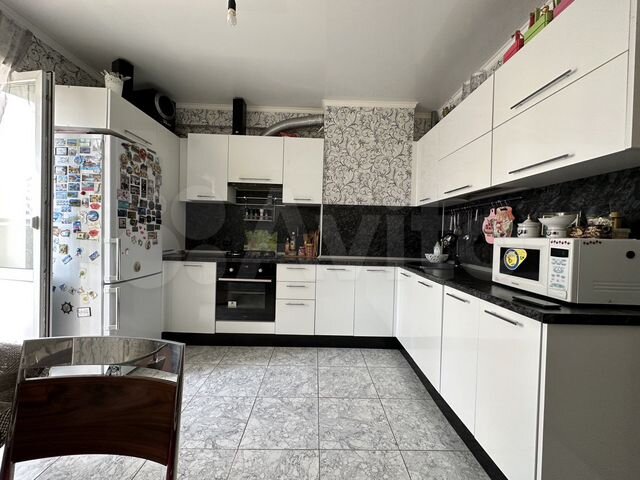 2-к. квартира, 69 м², 10/12 эт.