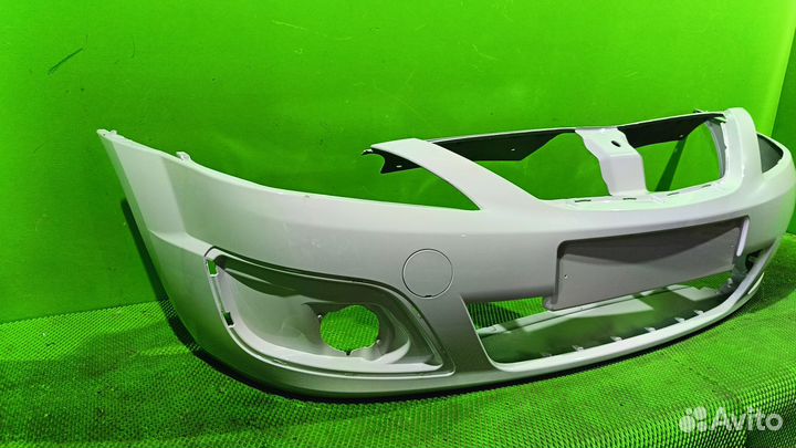 Бампер передний LADA Largus 221 Ледниковый белый