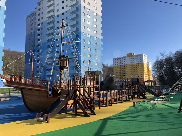 2-к. квартира, 64 м², 1/16 эт.